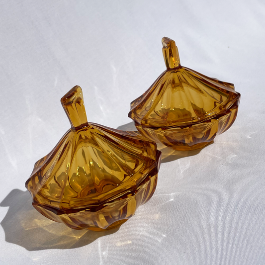 Deep auburn vintage trinket pot set