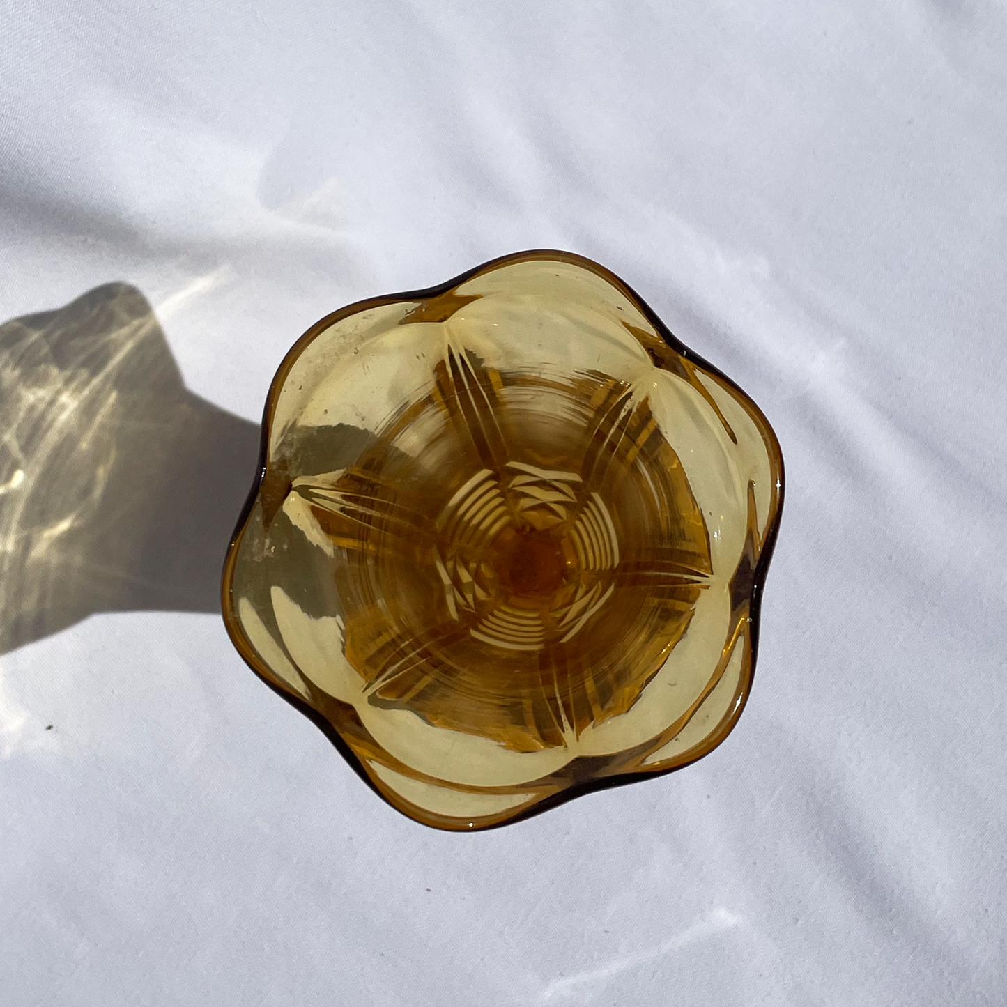 Deep-auburn 70's flower vase