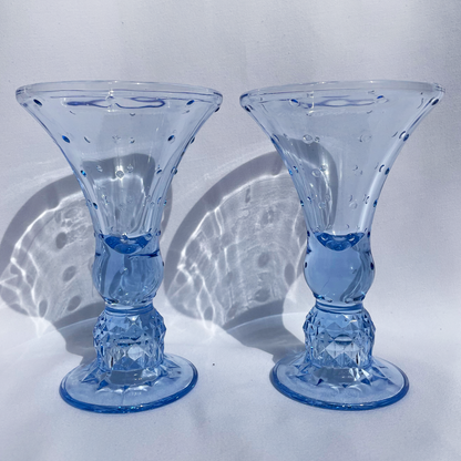 Polka dot chunky sky-blue wine glasses